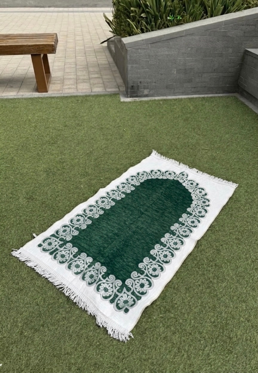 Premium Rug Style Prayer Mat with Customization