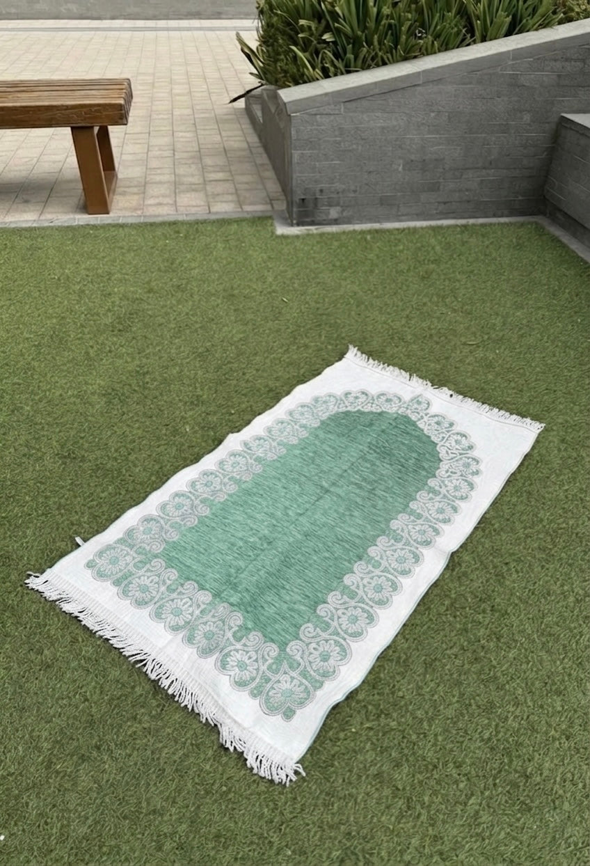 Premium Rug Style Prayer Mat with Customization