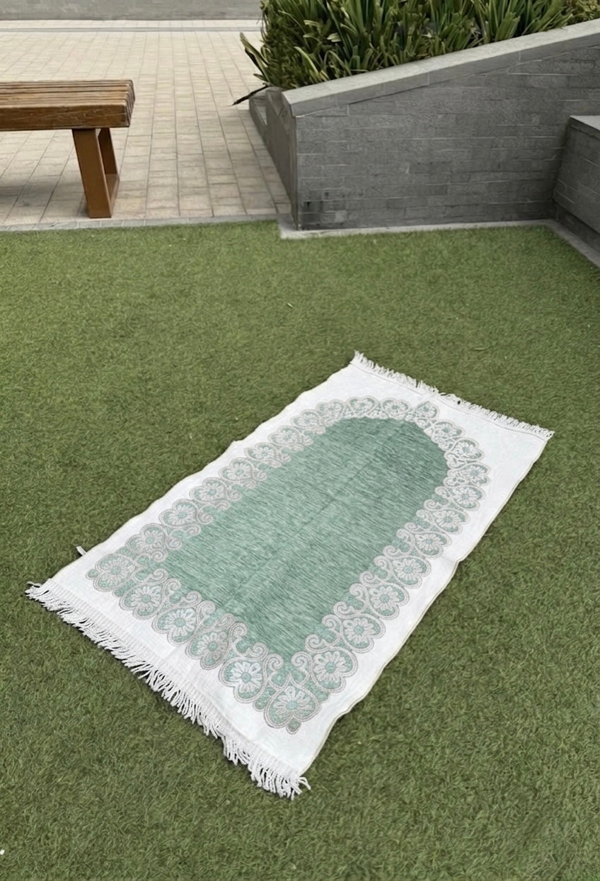 Premium Rug Style Prayer Mat with Customization